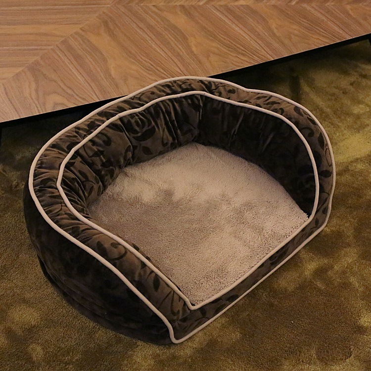 2018 Customized OEM SGS Luxury Tufted Cat Bed Cat Dog House Square Dog Bed Sofa Warm Soft PV Plush Pet Bed