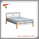 Hot Sale Modern Wood Post Metal Double Bed (HF092)