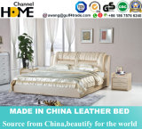 Luxury Bedroom Furniture Genuine Leather Bed with Bedside Table (HC227)